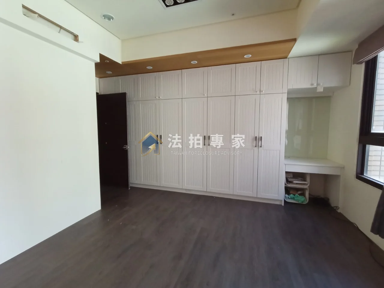 北屯┃鵬程NEW1┃四房雙平車┃法拍交屋實照交屋照片縮圖 3