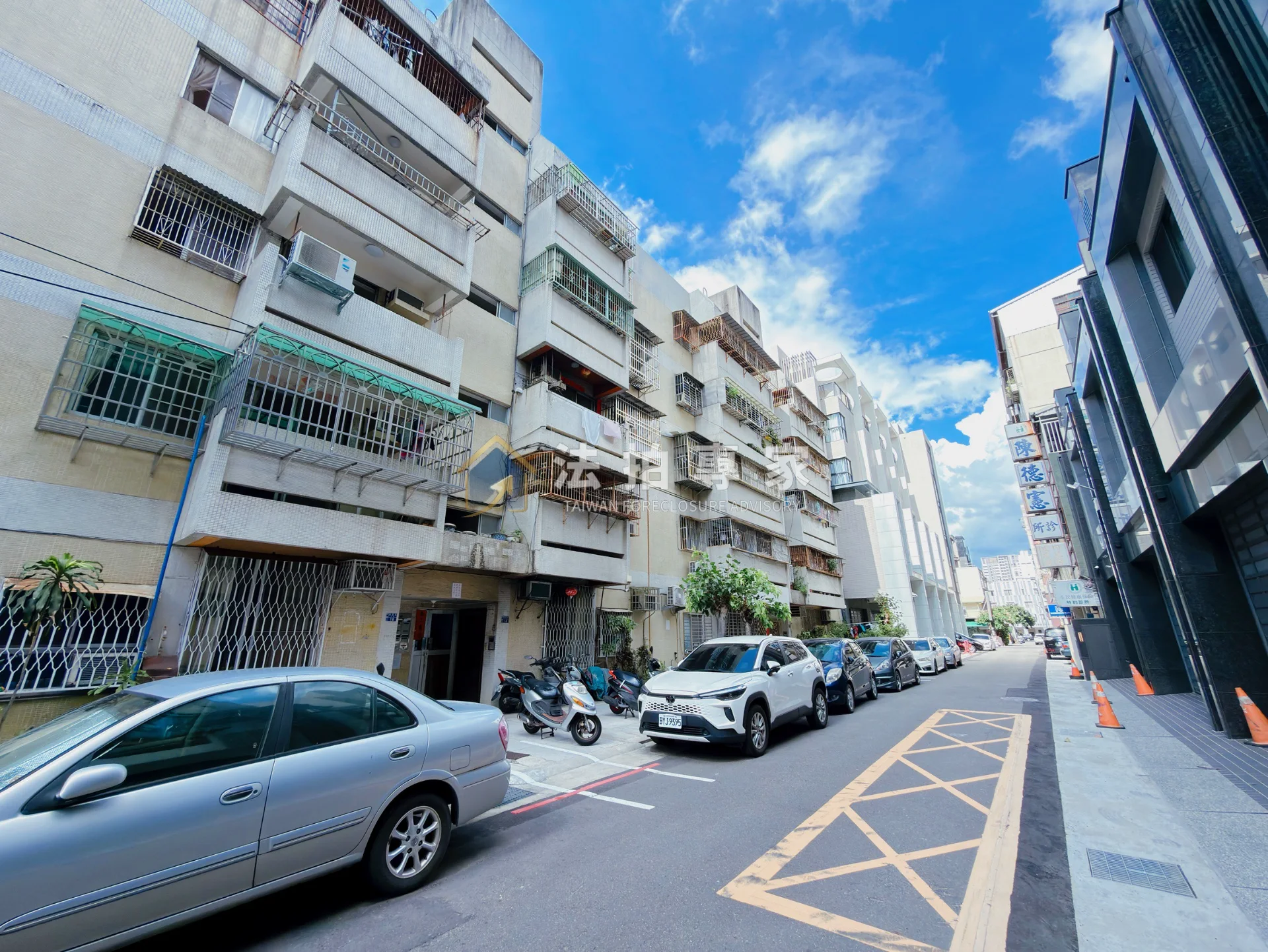 西區・模範街・三樓・三房公寓