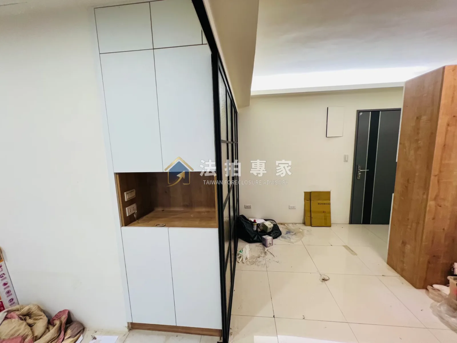 北區┃梅亭街┃電梯套房┃法拍交屋實照交屋照片縮圖 2