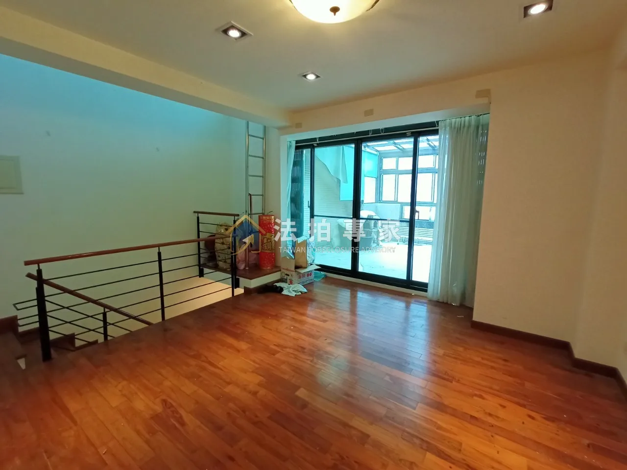 竹北┃文義街┃臨路百坪別墅┃法拍交屋實照交屋照片縮圖 3