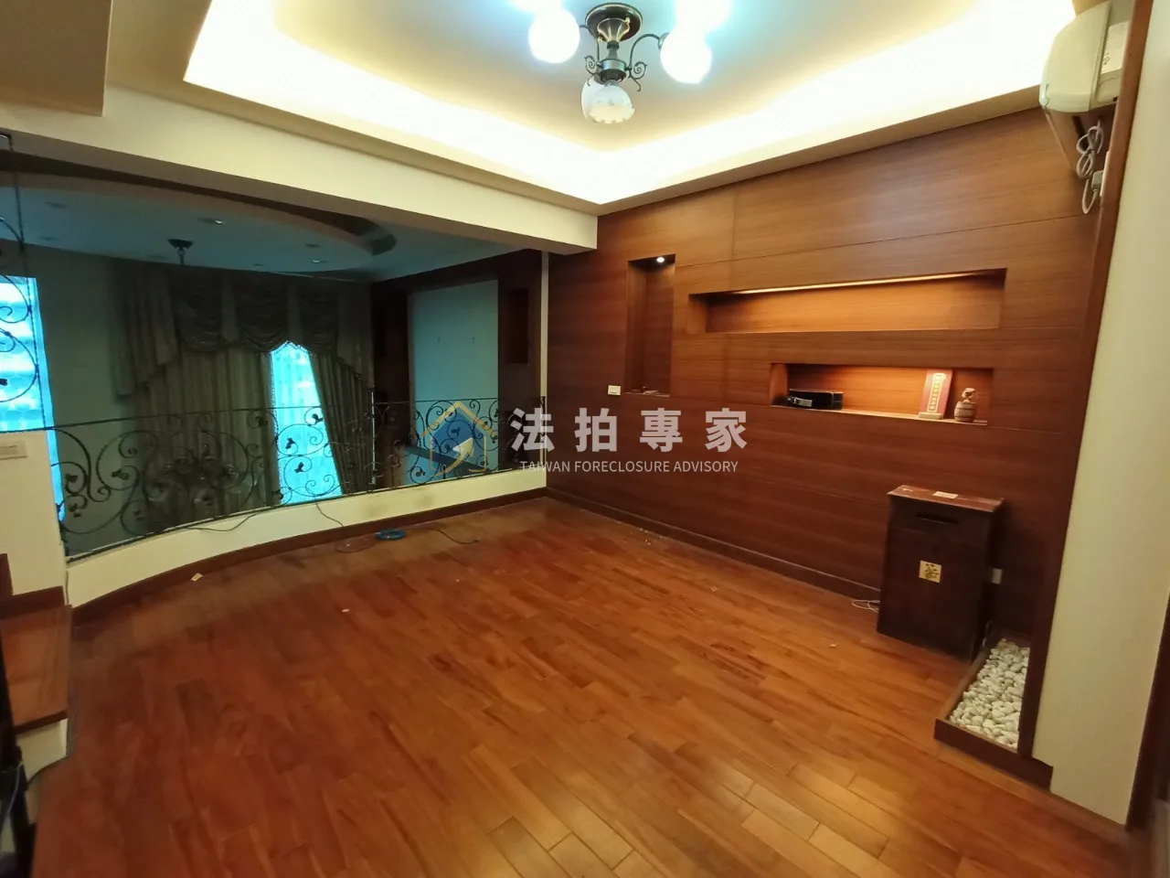 竹北┃文義街┃臨路百坪別墅┃法拍交屋實照交屋照片縮圖 8
