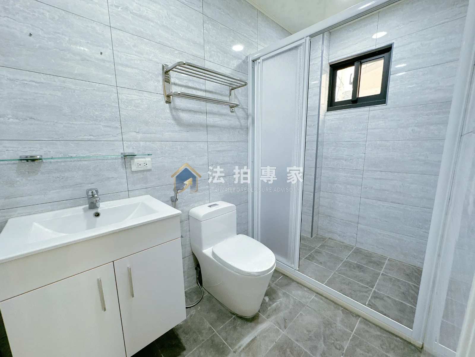 彰化鹿港┃電梯別墅┃法拍交屋實照交屋照片縮圖 5