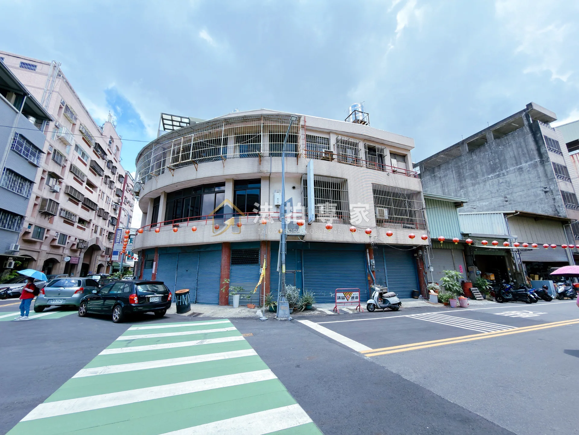 台中市南區南區・愛國街・角間雙戶大地坪透店法拍屋案件照片