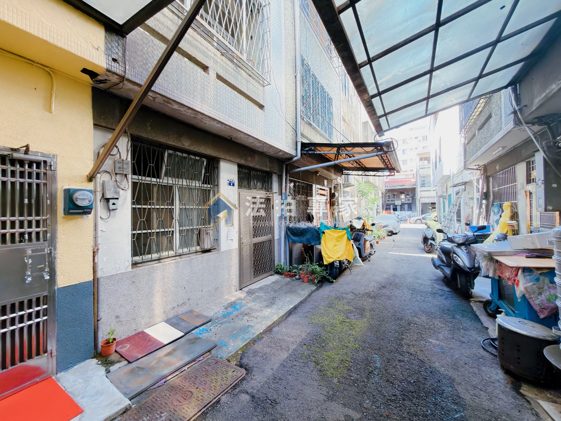 東區・建勇街．四樓靜巷透天照片 3縮圖