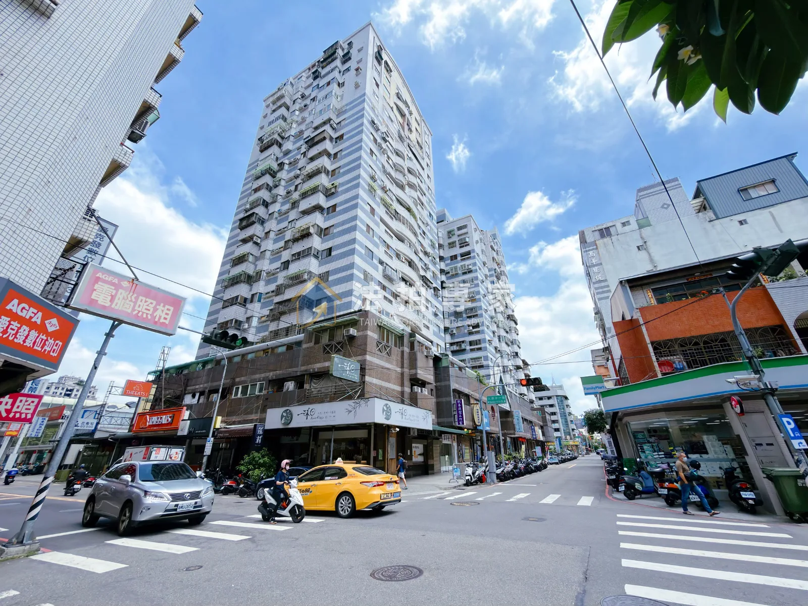 台中市南屯區南屯・大光街・龍觀天下．四房雙車位法拍屋案件照片