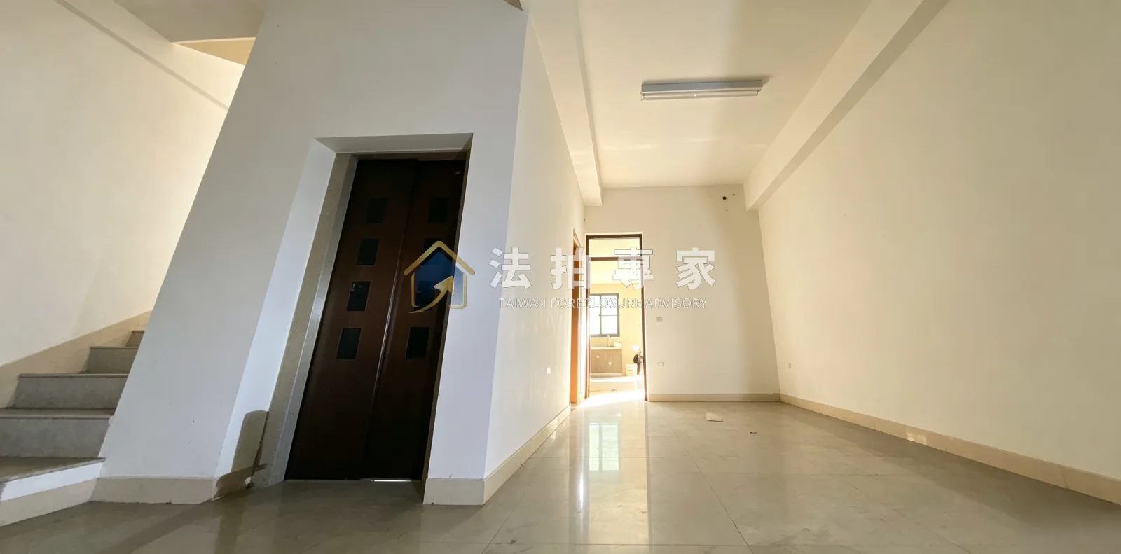 雲林斗南・建國二路・邊間電梯店墅照片 2縮圖