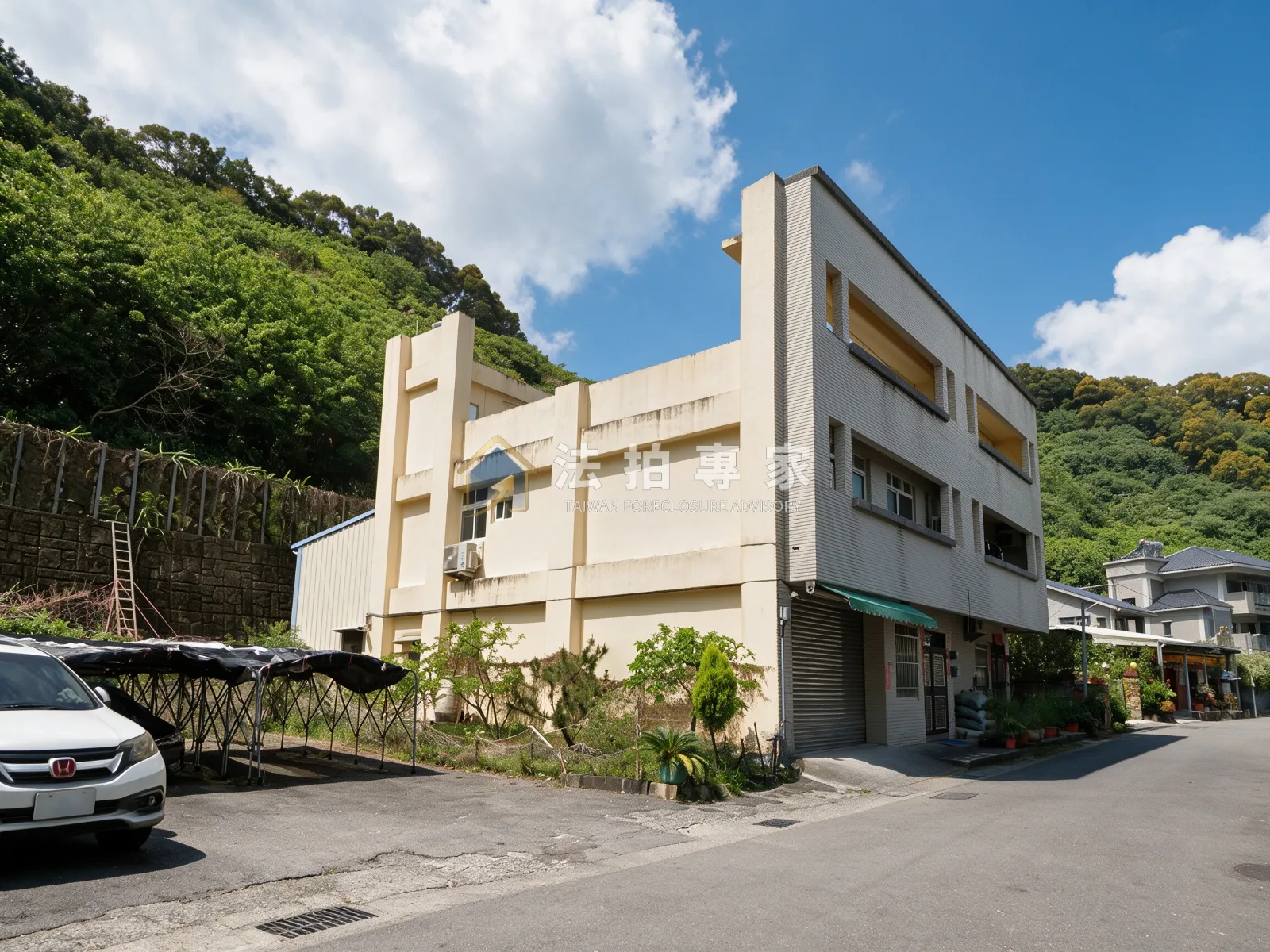 豐原・東陽路・大面寬雙戶透天照片 3縮圖
