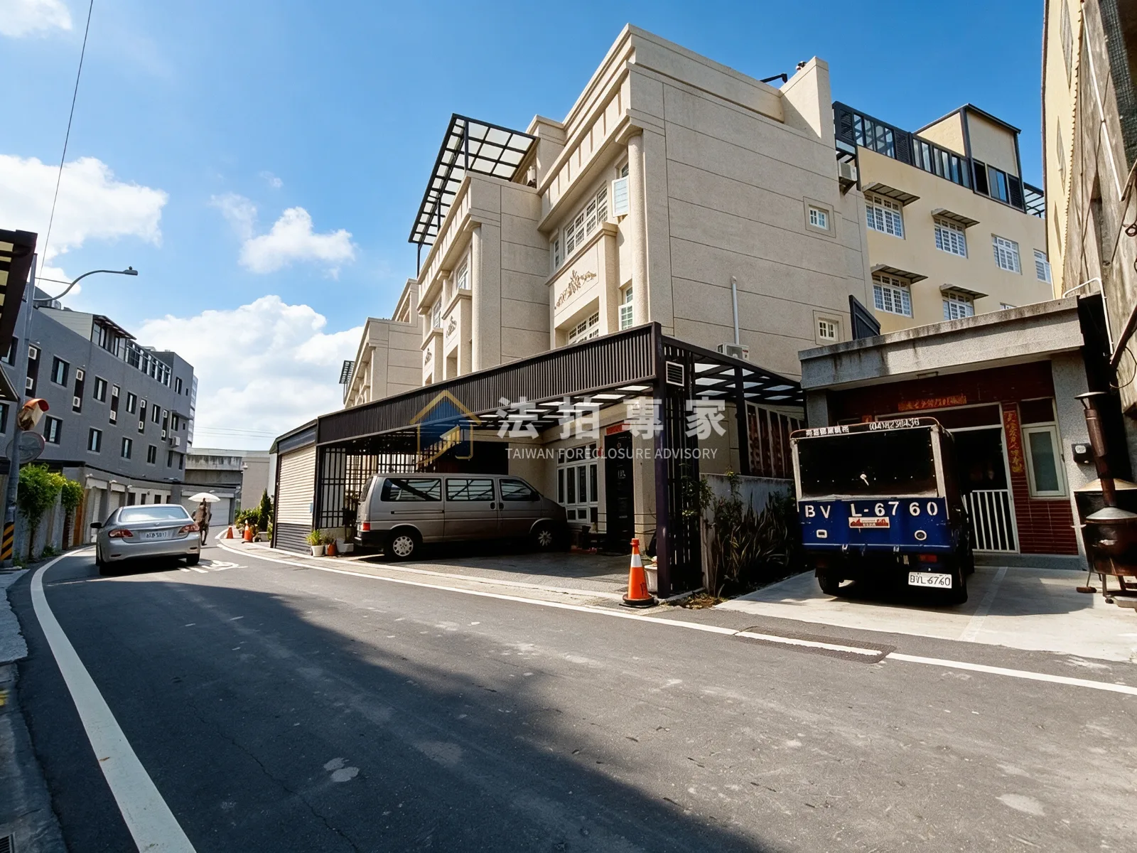 彰化大村・擺塘巷・大面寬臨路別墅照片 4縮圖