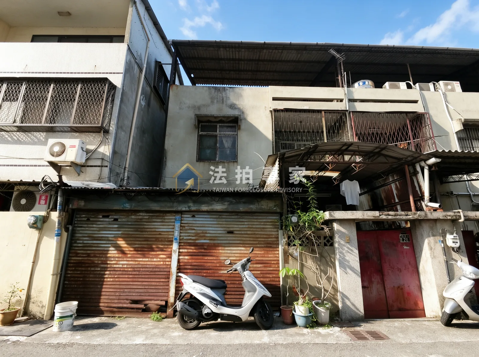 南區・南陽街・大面寬朝南透天照片 2縮圖