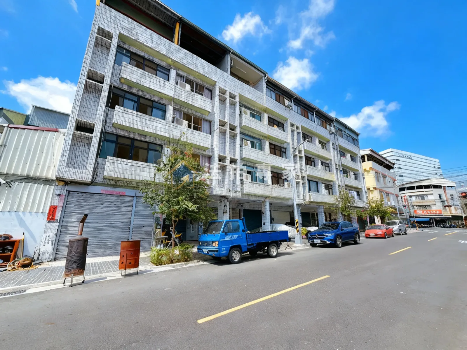 台中市南區南區・大慶街・收租透天店面+9間套房法拍屋案件照片