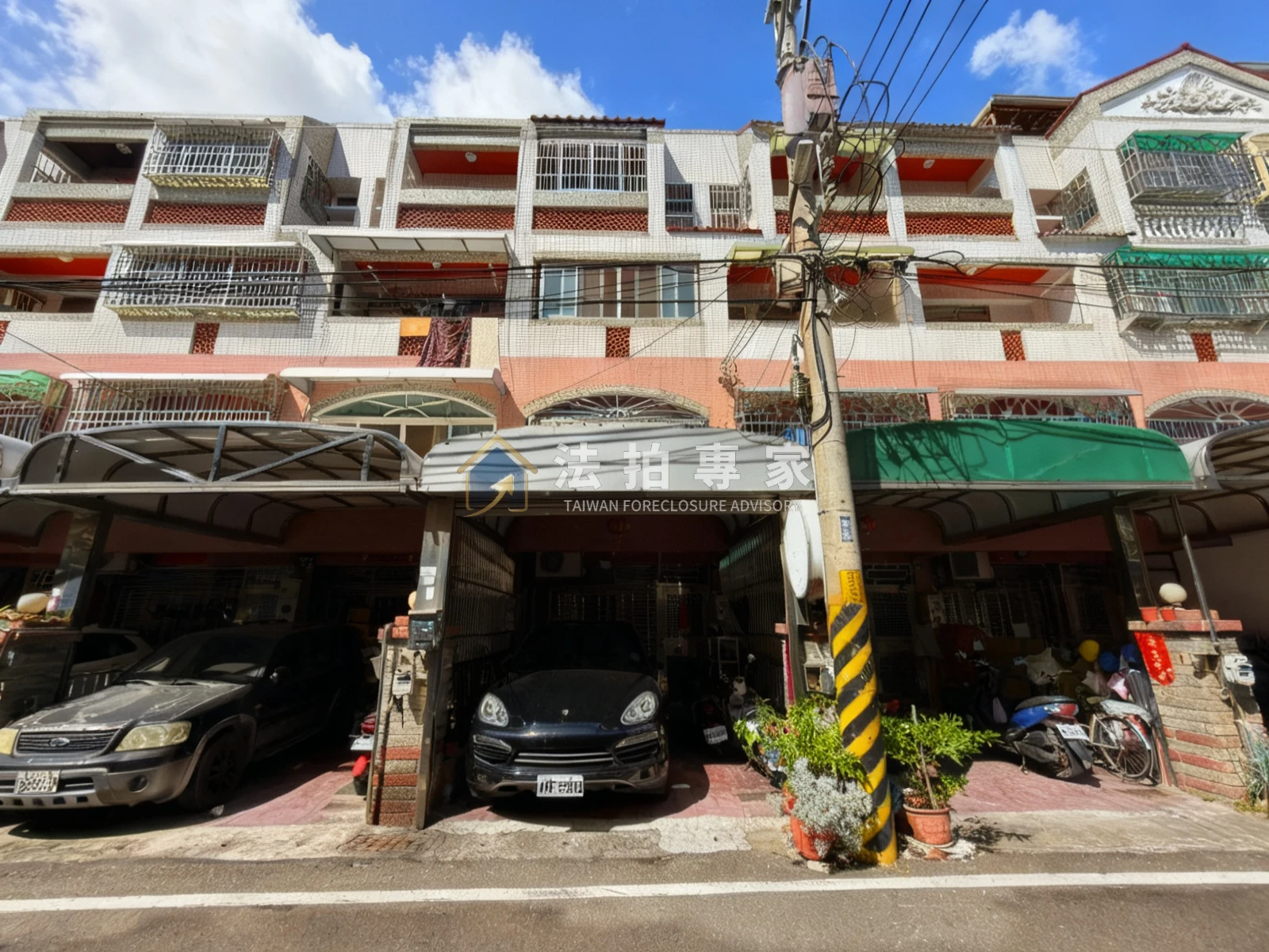 彰化縣和美鎮彰化和美・糖友一街・車庫透天法拍屋案件照片